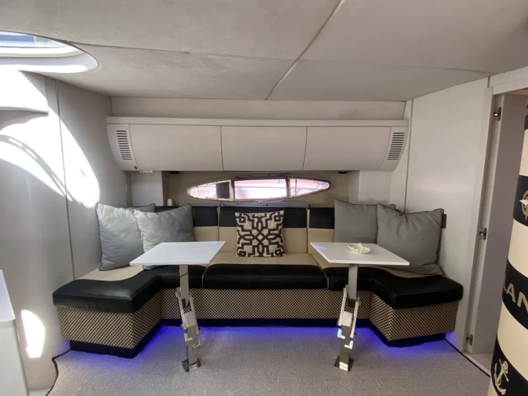 Pronajmout si Azimut Atlantis 55 v Palioúri