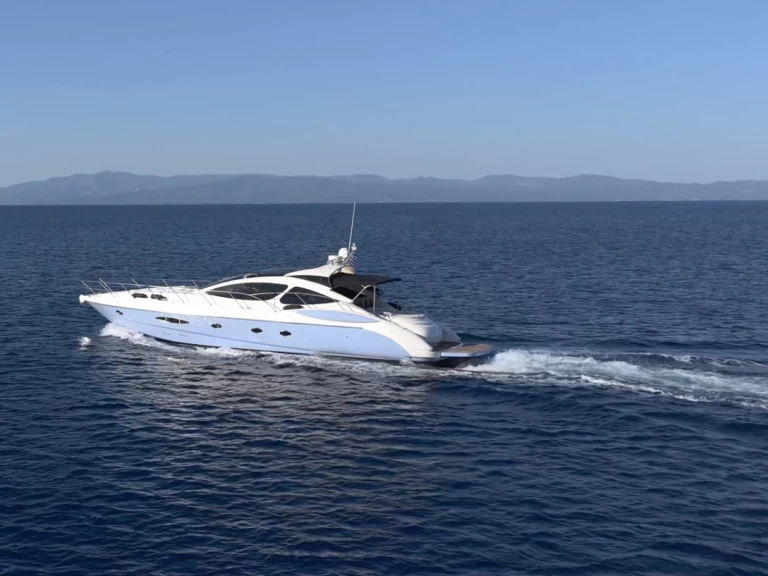 Azimut Atlantis 55 jednotlivci a charterové společnosti v Palioúri
