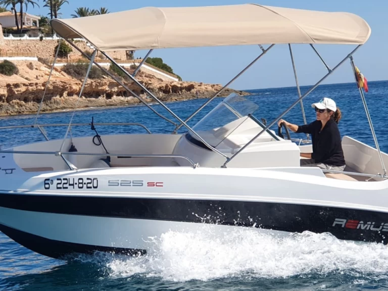Pronájem lodi Remus Remus 550 open v Torrevieja na Samboatu