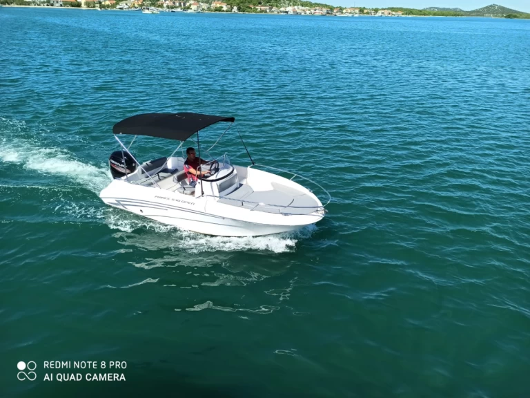 Pronájem lodi Poljica lákavé ceny Prince 570 Open