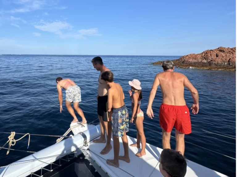 Pronájem lodi Lombardini Lady Hawke 39 Cabrio v Théoule-sur-Mer na Samboatu