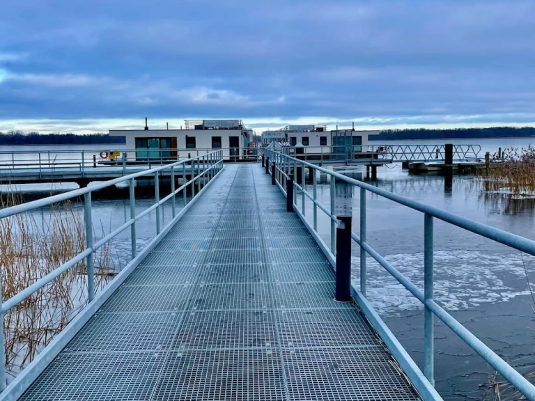 Pronajmout si FLOATING 44-3 v Ribnitz-Damgarten