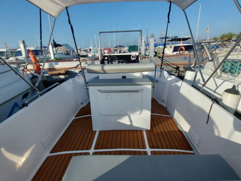 Pronájem Motorová loď DAC MARINE s licencí