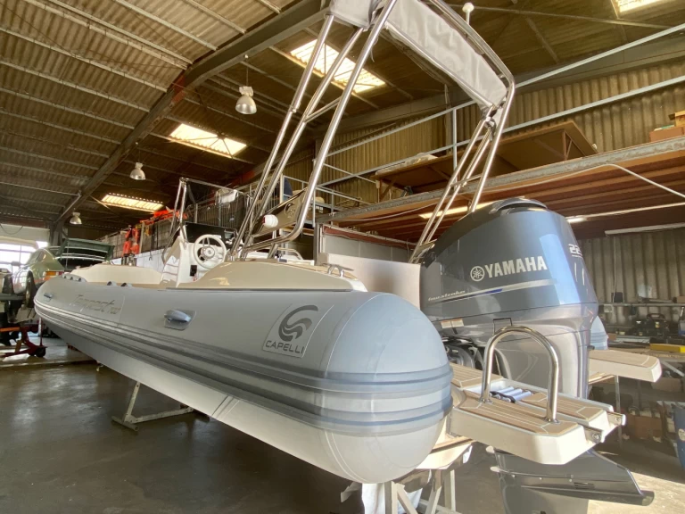 Pronájem lodi Saint-Cyprien lákavé ceny Tempest 700