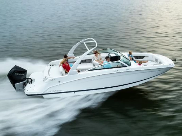 Motorová loď k pronájmu v Cannes za nejlepší cenu