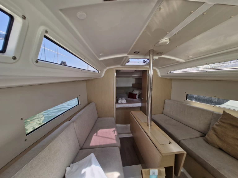 Bénéteau Oceanis 30.1 jednotlivci a charterové společnosti v Barcelona