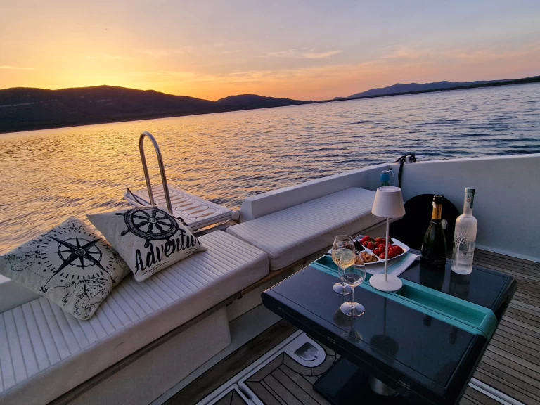 Pronájem jachty v Porto di Fertilia -Ferretti Altura 40 na Samboatu