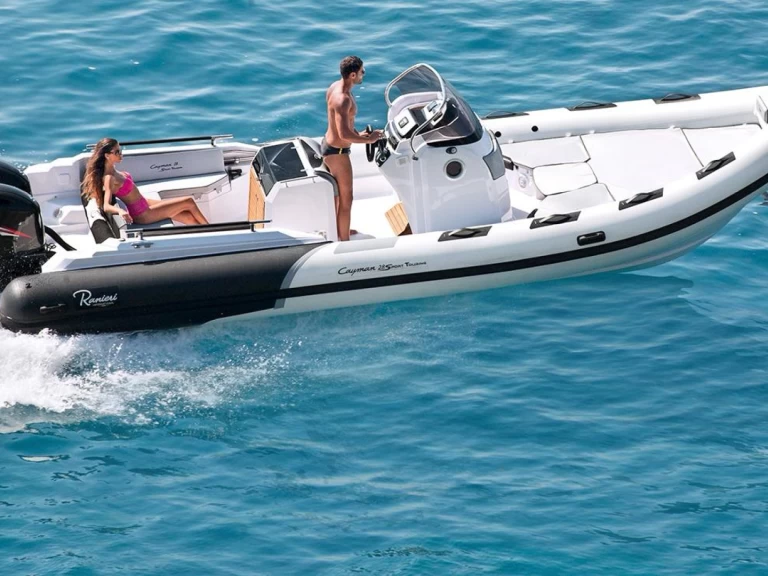 Polotuhá loď k pronájmu v Altea za nejlepší cenu