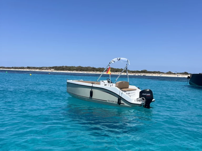 Pronájem lodi Silver Yacht SILVER 555 v La Savina na Samboatu