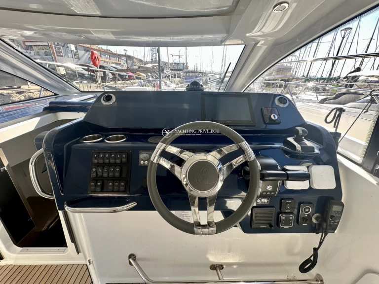 Motorová loď k pronájmu v Marseille za nejlepší cenu