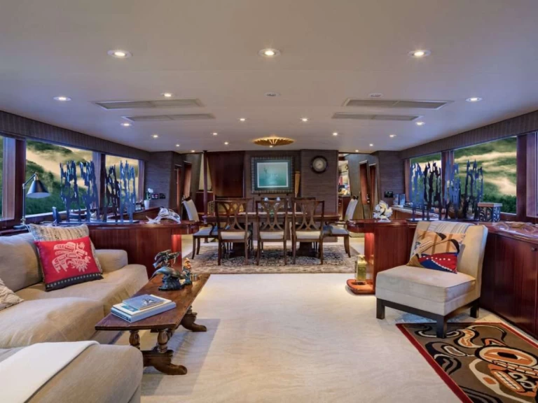 Pronájem Jachta Broward s licencí