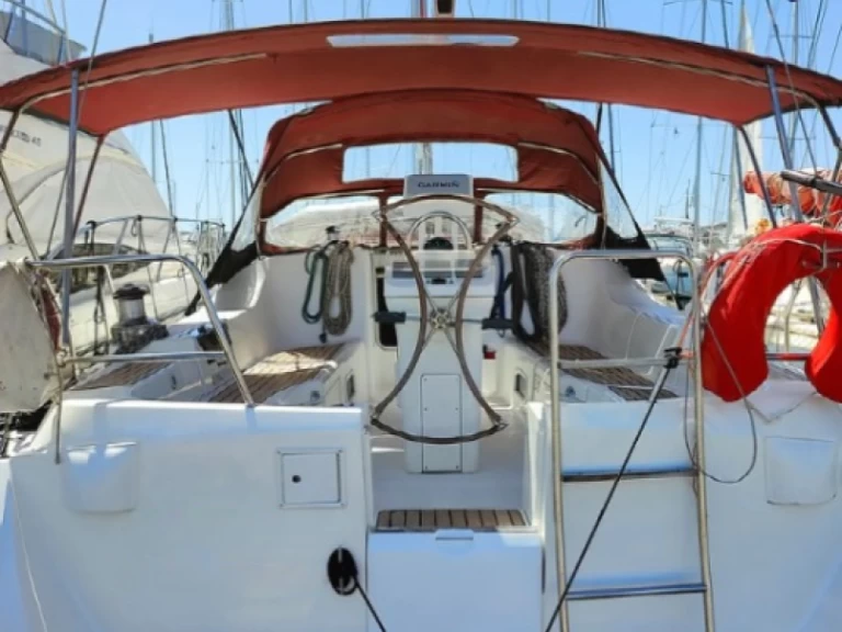 Pronájem Plachetnice Bénéteau s licencí