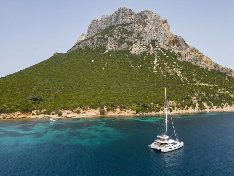 Pronájem lodi Capo d'Orlando lákavé ceny Lagoon 55