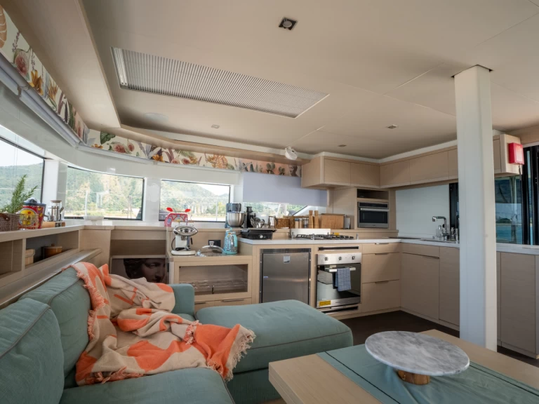 Pronájem jachty v Capo d'Orlando -Lagoon Lagoon 55 na Samboatu