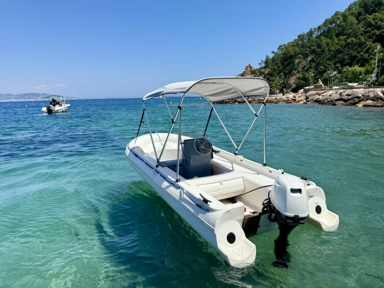 Pronájem Motorová loď Fun Yak s licencí