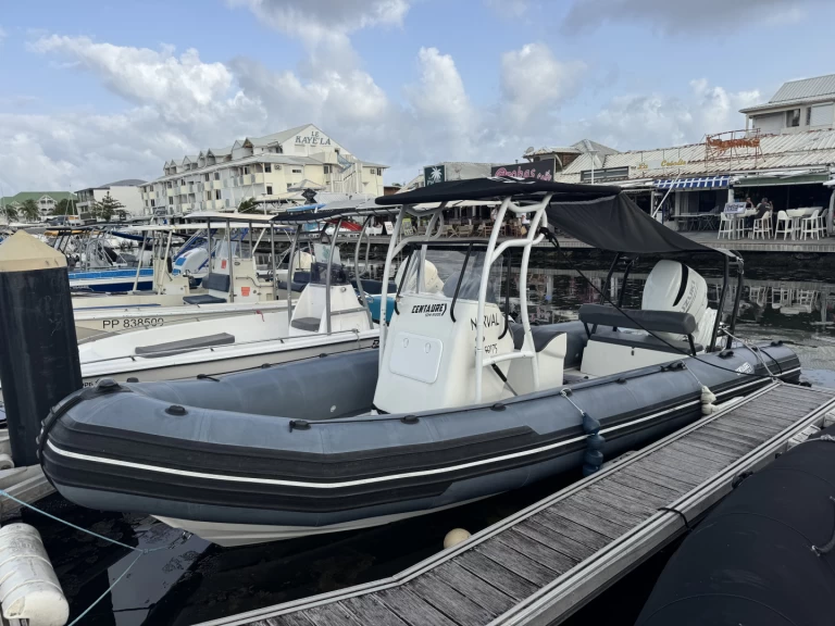 Pronajmout Polotuhá loď se skipperem či ne Master v Saint-François