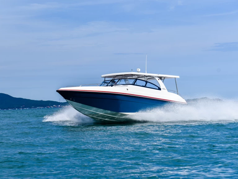 Pronájem Motorová loď v Bo Put -SEAT SB399