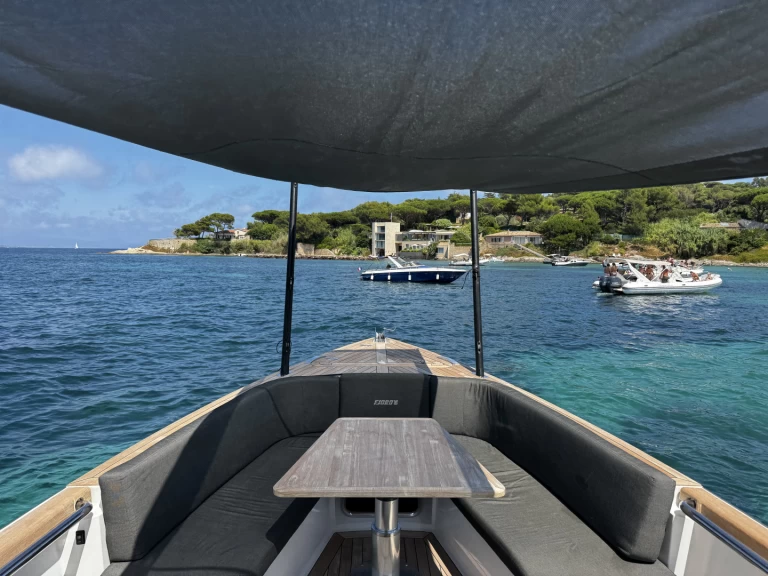 Pronájem Motorová loď Fjord s licencí