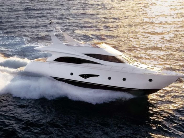 Pronájem Jachta Marquis s licencí