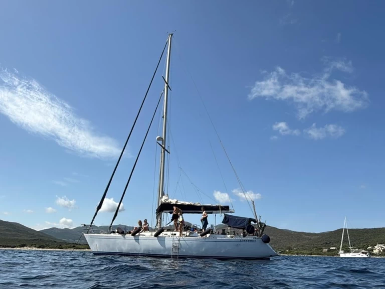 Pronájem lodi La Spezia lákavé ceny CANADOS 44