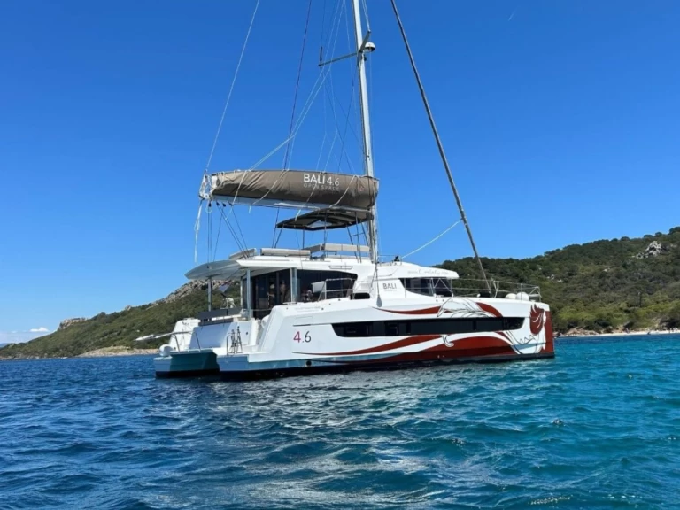 Pronájem jachty v Cannes -Bali Bali 4.6 na Samboatu