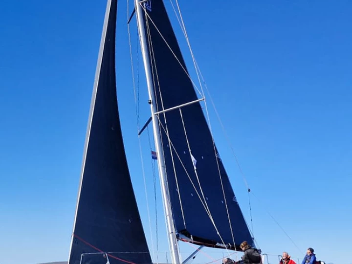 Pronajmout si Dehler Dehler 38 SQ v Punat