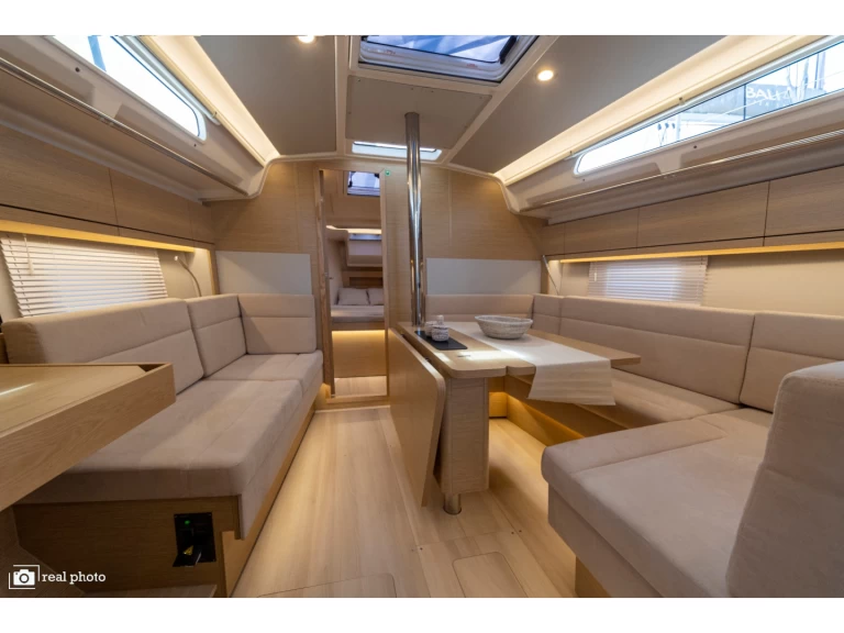 Pronajmout Plachetnice se skipperem či ne Hanse v Cannigione