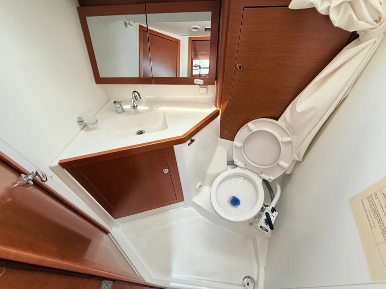 Pronájem lodi Sukošan lákavé ceny Oceanis 45