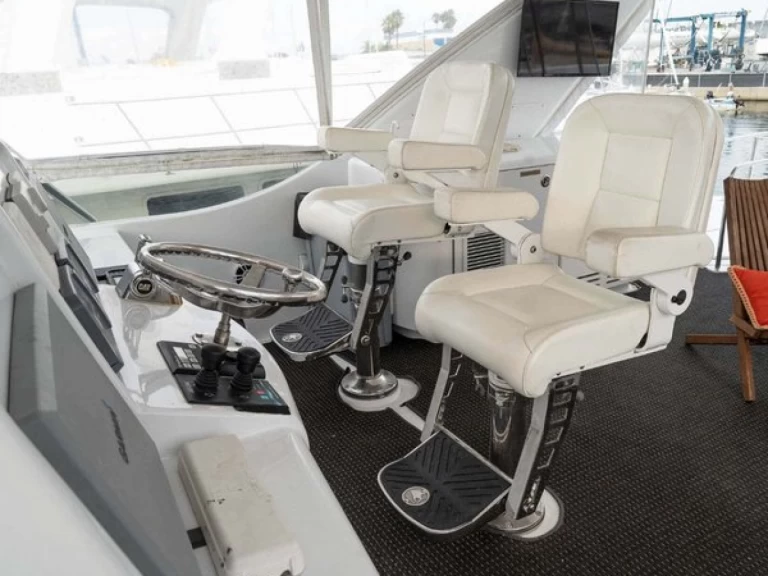 Custom 65 Motor Yacht jednotlivci a charterové společnosti v Marina Del Rey