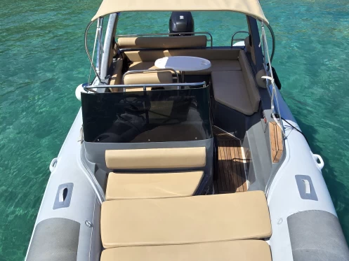 Pronájem jachty v Novalja -Grginić Shark 23 na Samboatu