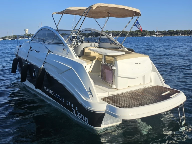 Pronajmout si Bénéteau Monte Carlo 27 v Mandelieu-la-Napoule