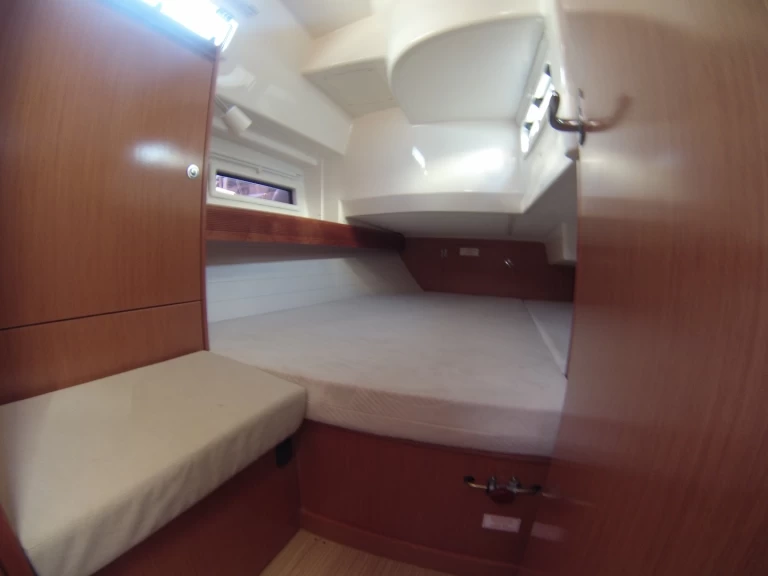 Pronájem Plachetnice Bavaria s licencí