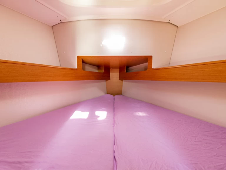 Pronájem Plachetnice v San Vincenzo -Jeanneau Sun Odyssey 33i