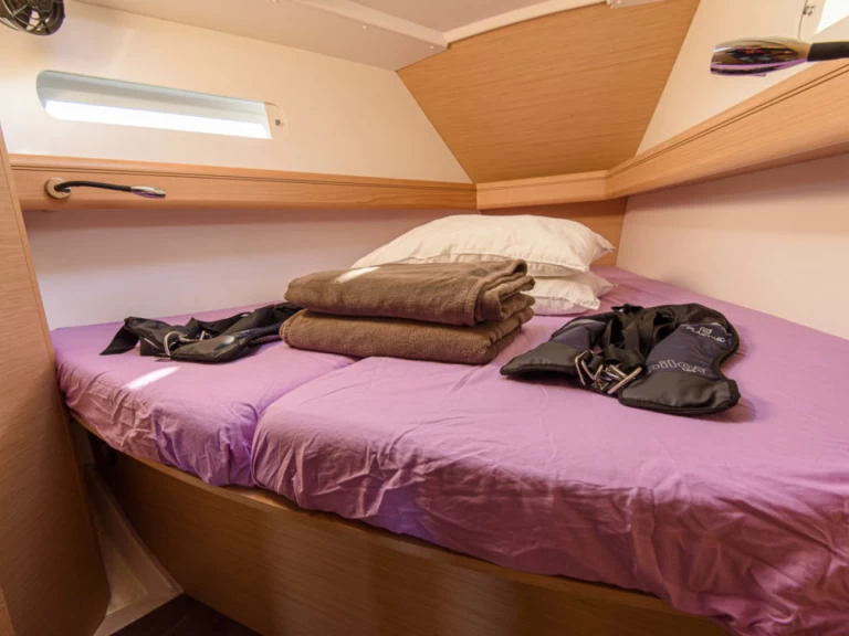 Pronájem Plachetnice Jeanneau s licencí