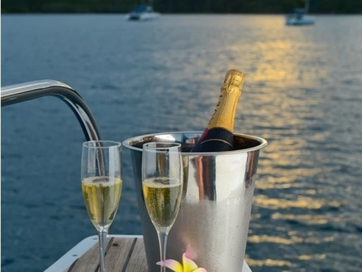 Pronajmout si Ferretti Craft Open 42 v Palermo