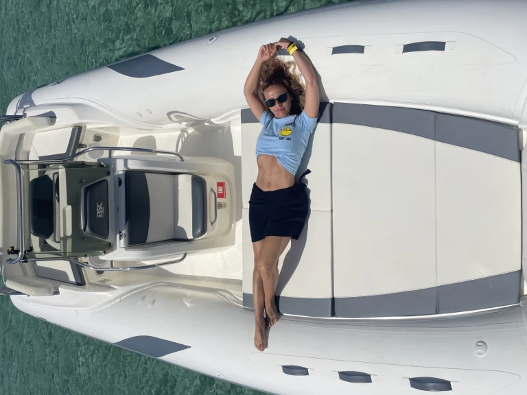 Pronájem Polotuhá loď Bsc s licencí