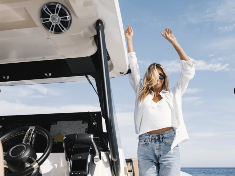 Pronájem Polotuhá loď v Port Grimaud -Zodiac zodiac X10 CC