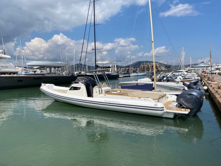 Pronájem lodi Capelli Tempest 40 v Port Grimaud na Samboatu