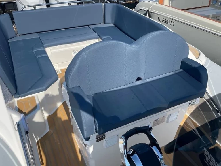 Pronájem jachty v Port Grimaud -Joker Boat JOKER 28 na Samboatu