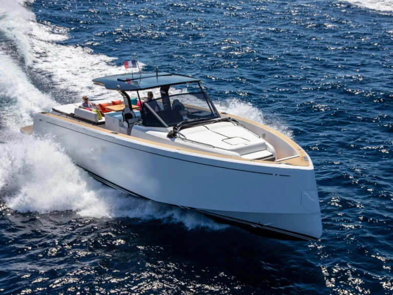 Pronajmout si Pardo Yachts Pardo 50 v Bormes-les-Mimosas