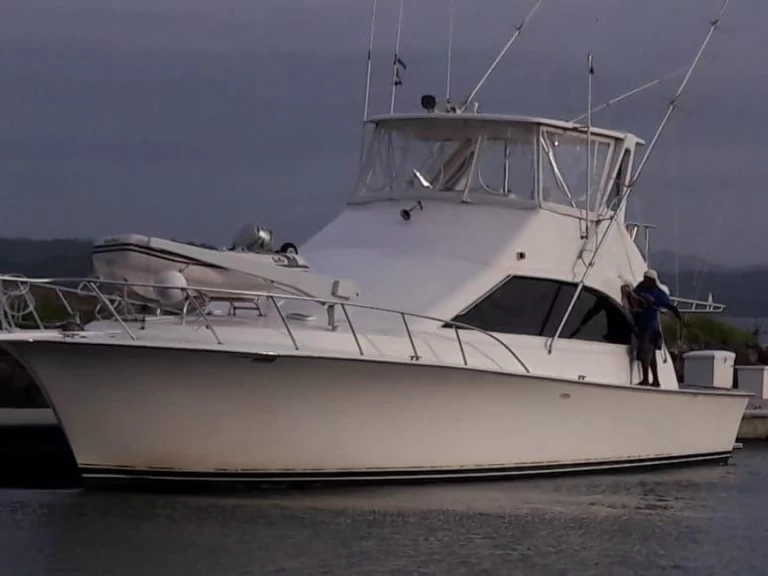 Pronájem lodi Bahía Culebra lákavé ceny Super Sport