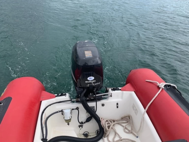 Pronájem lodi Bénodet lákavé ceny Pro 12 Man