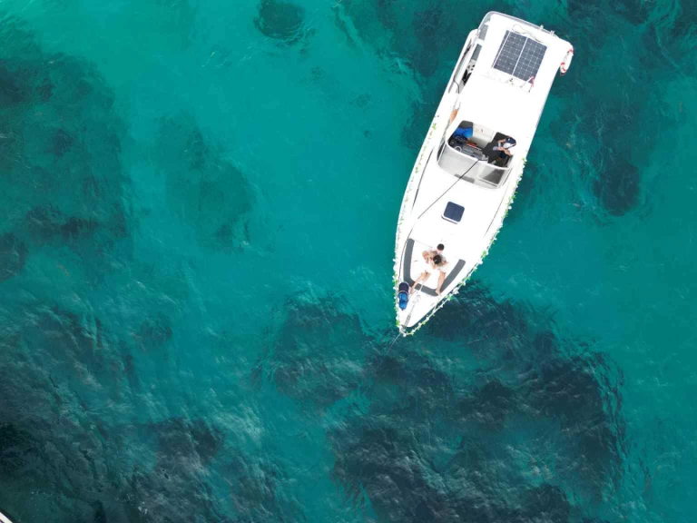 Pronajmout Motorová loď se skipperem či ne Gobbi v Saint Paul's Bay