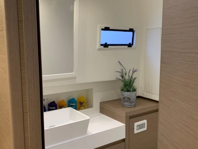 Pronájem Jachta Pardo Yachts s licencí