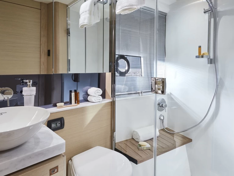 Pronájem jachty v Port Grimaud -Princess Princess V40 na Samboatu