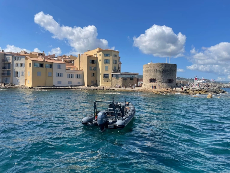 Pronájem jachty v Port Grimaud -Highfield HIGHFIELD 700 na Samboatu