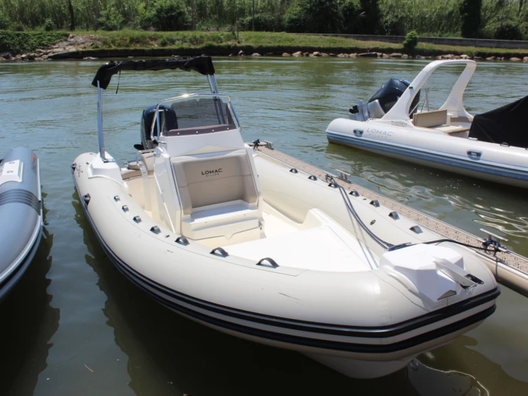 Pronájem Polotuhá loď Lomac s licencí