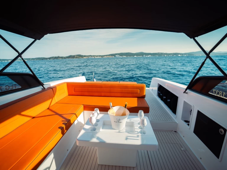 Pronájem lodi VanDutch VanDutch 40 v Sainte-Maxime na Samboatu