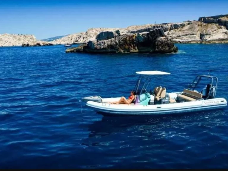 Pronajmout Polotuhá loď se skipperem či ne Highfield v Cogolin