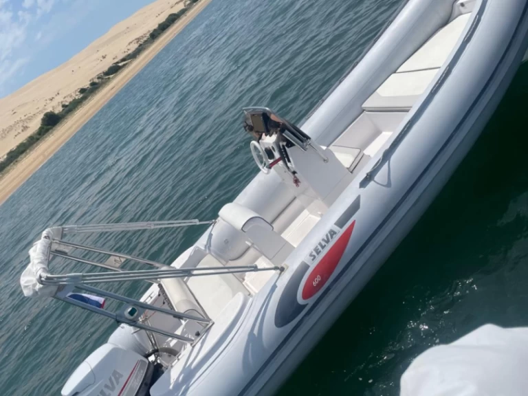 Lomac selva 600 jednotlivci a charterové společnosti v Arcachon